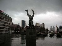 Figure 6 Rotterdam Monument pour une ville détruite / Rotterdamo  Monumento pri destuita urbo
